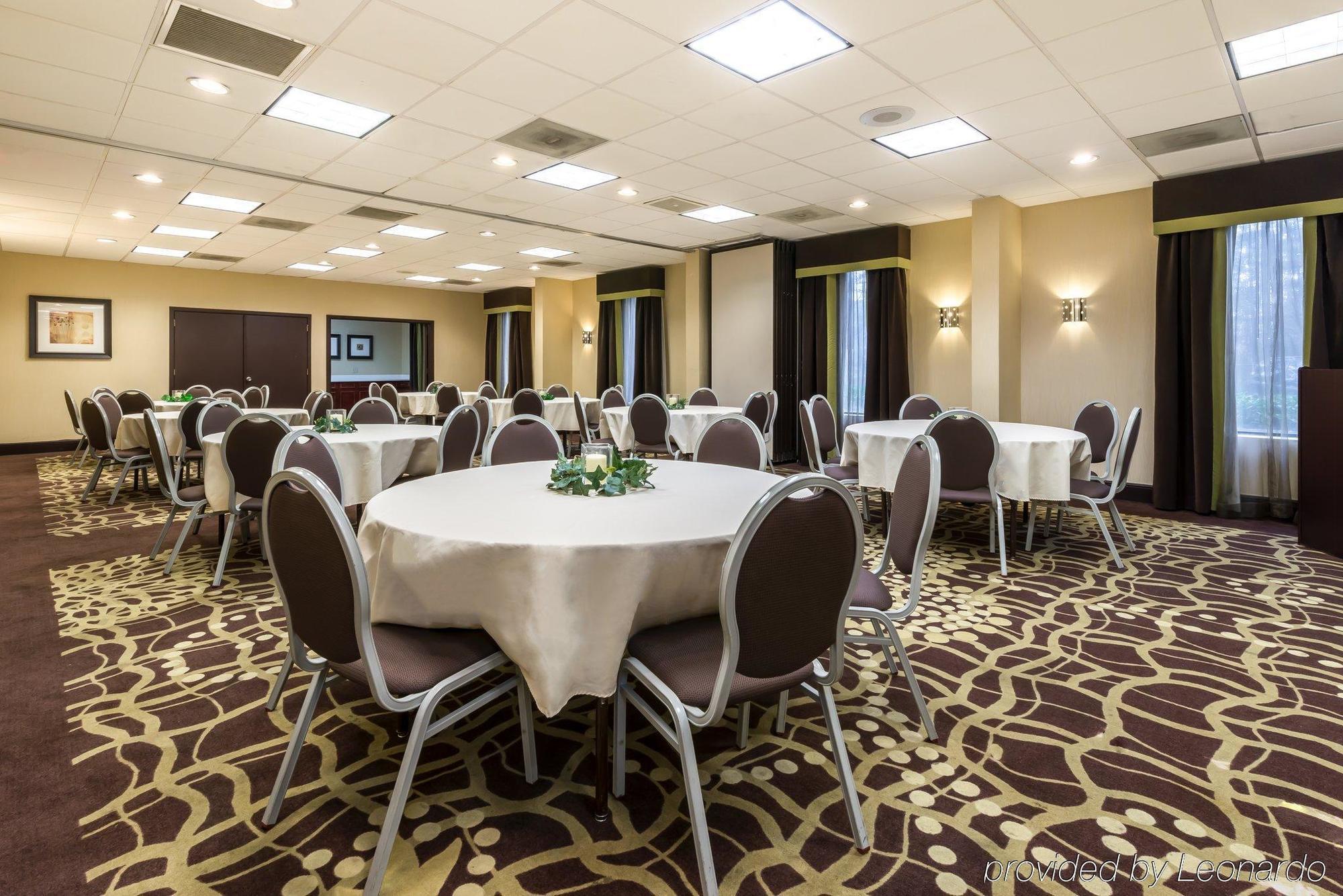 Holiday Inn Express Atlanta Airport-College Park By Ihg Exterior foto